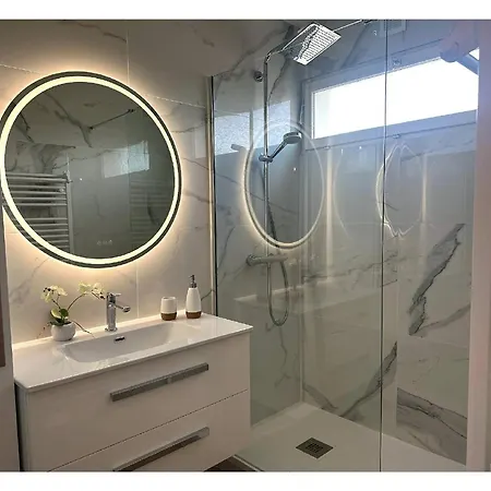 아파트 Renove A Juan Les Pins Avec Parking - Fr-1-252-198