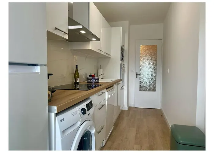 Renove A Juan Les Pins Avec Parking - Fr-1-252-198 * 昂蒂布