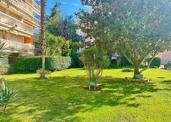 Renove A Juan Les Pins Avec Parking - Fr-1-252-198 昂蒂布